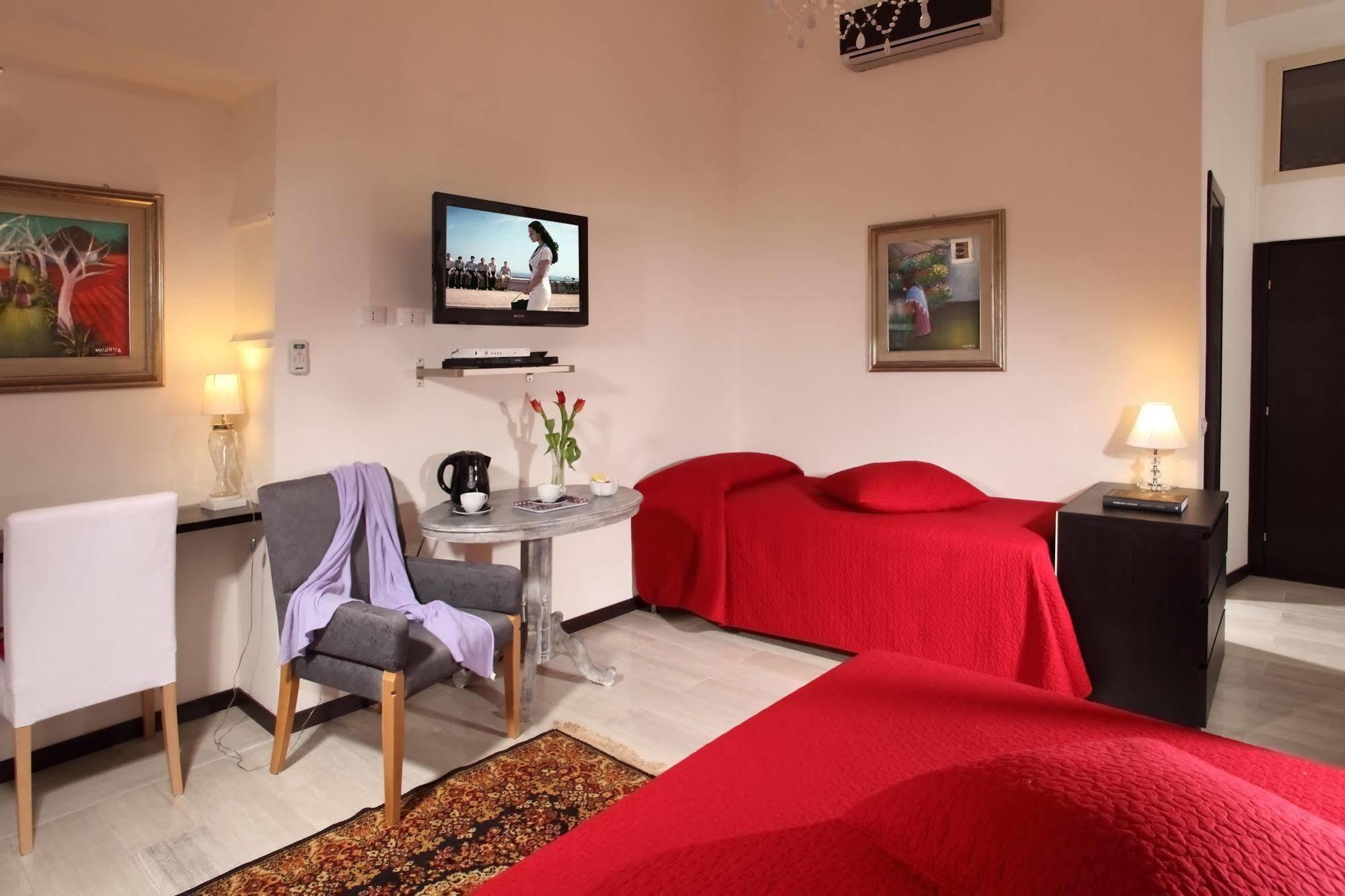House 2* Rome